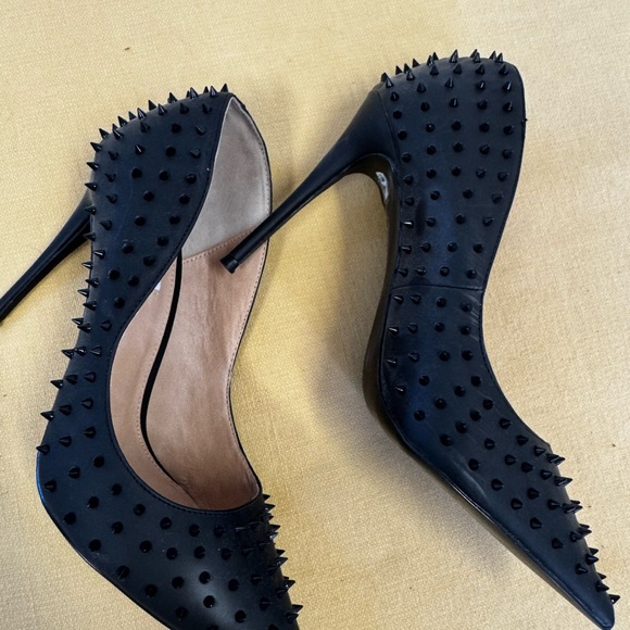 🆕 Steve Madden Black Spiked Heels. 10. NWOT!💥💥 - Picture 4 of 6